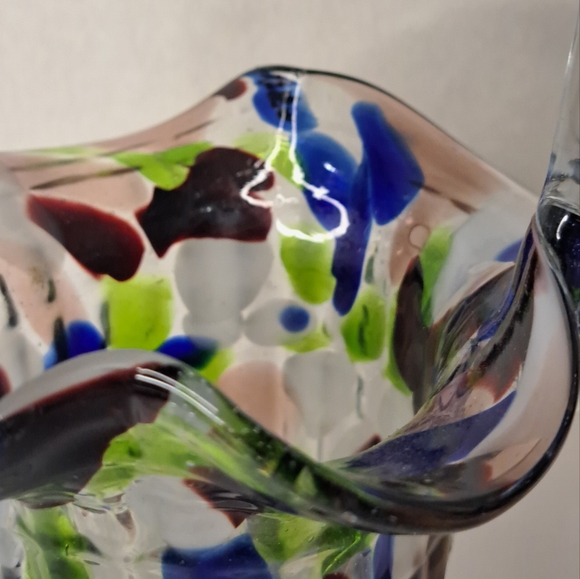 Beautiful Glass Vintage Austrian Posy Basket.  Gorgeous Gift. - Picture 6 of 10